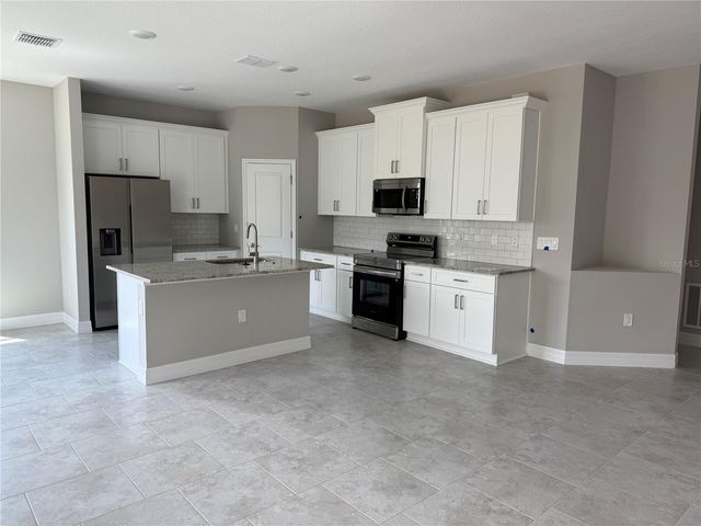 1412 MINNEAPOLIS AVENUE, North Port, FL 34286