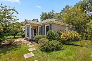 1717 Edgewood Street, Jackson, MS 39202