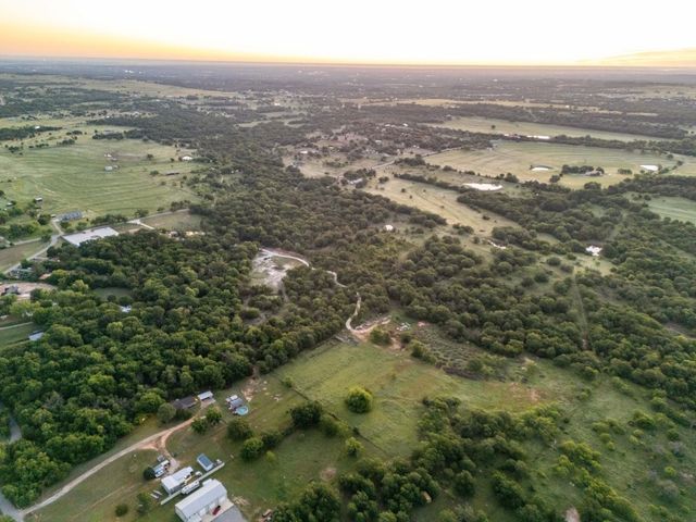 3095 Carter Road, Springtown, TX 76082