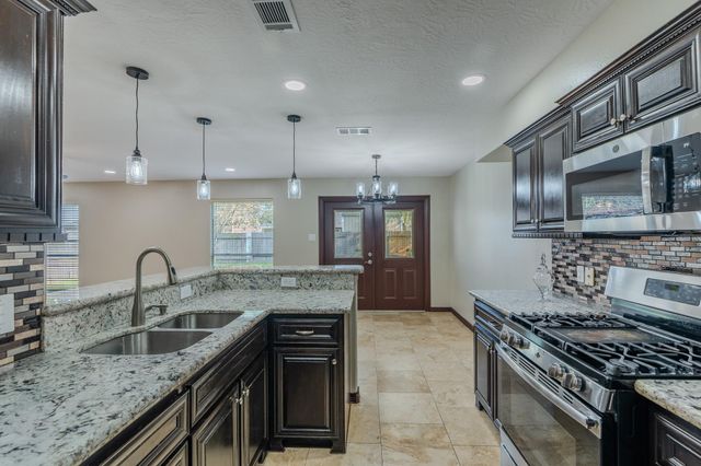 12211 Greenmesa Drive, Houston, TX 77044
