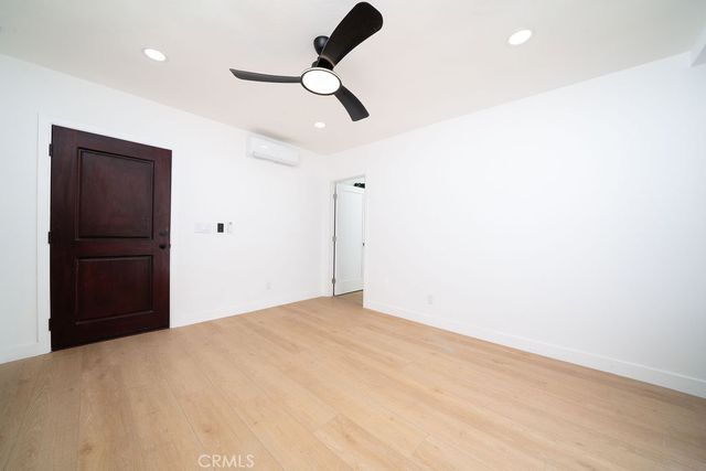 1044 Cedar Avenue, Long Beach, CA 90813