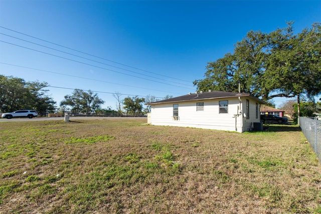 1607 18TH STREET E, Palmetto, FL 34221