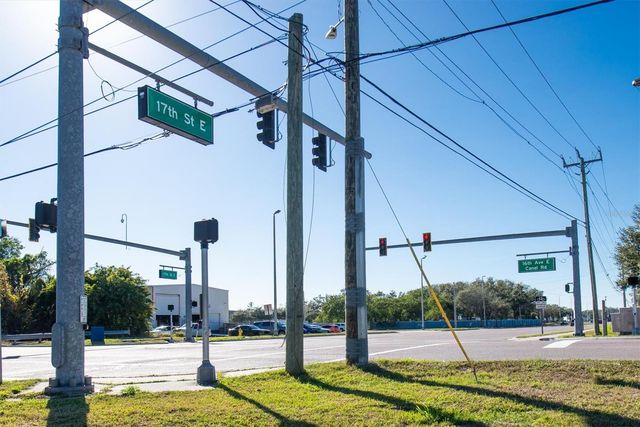 1607 18TH STREET E, Palmetto, FL 34221