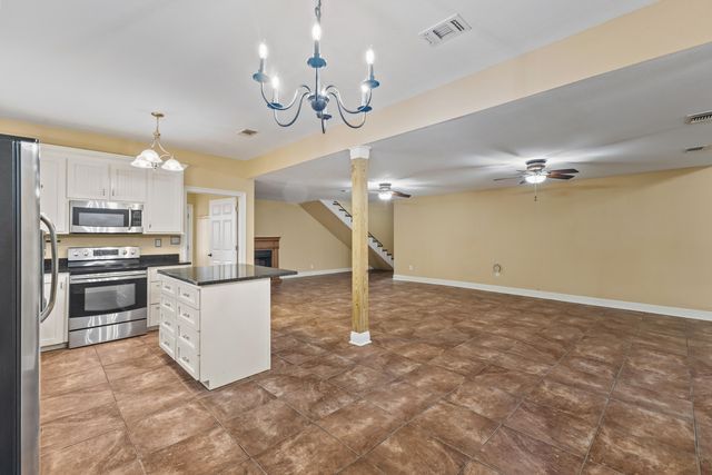 1414 Browns Bridge Rd., Hattiesburg, MS 39401