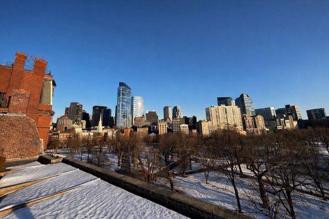 37 Beacon St 23, Boston, MA 02108