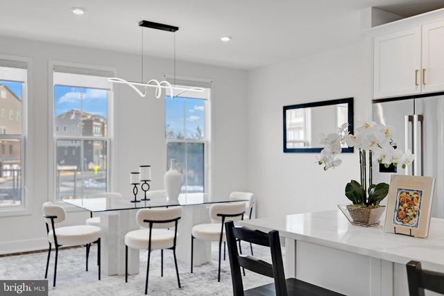 13725 AVIATION PL, Herndon, VA 20171