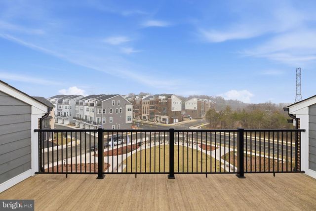 13725 AVIATION PL, Herndon, VA 20171