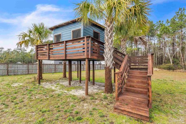 1760 Saroco Rd, Gulf Breeze, FL 32563