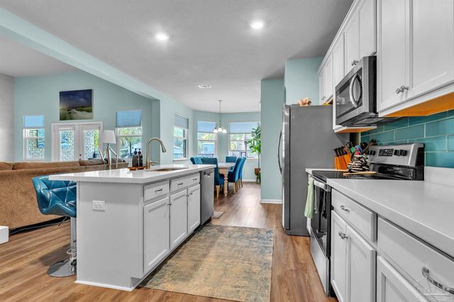 1760 Saroco Rd, Gulf Breeze, FL 32563