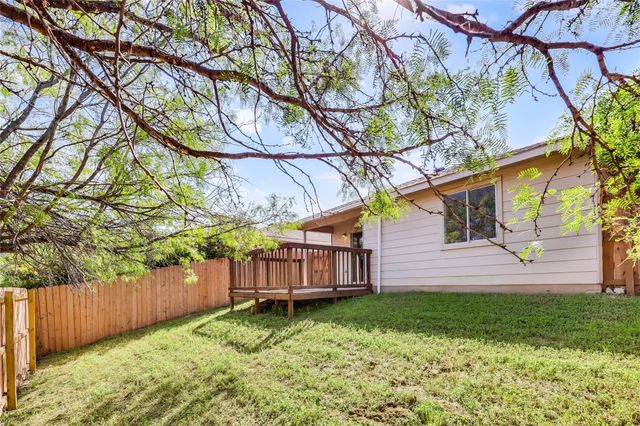 11321 Autumn Ash DR, Manchaca, TX 78652