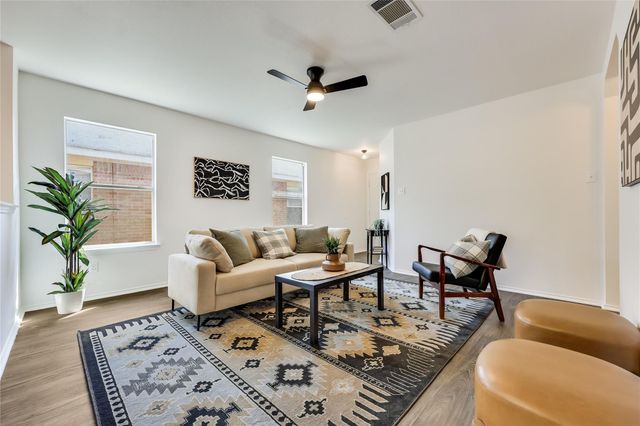 11321 Autumn Ash DR, Manchaca, TX 78652