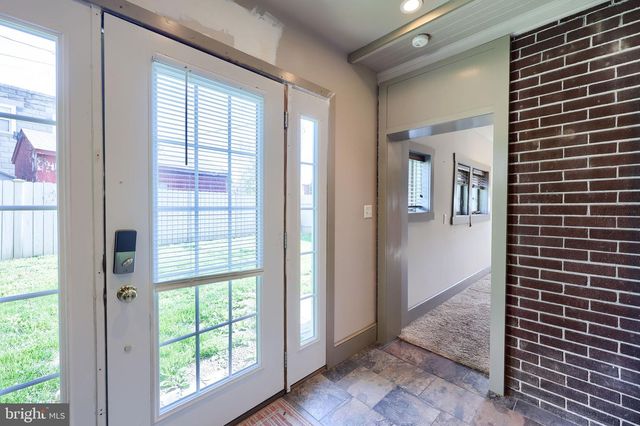 287 DUKE ST, Ephrata, PA 17522