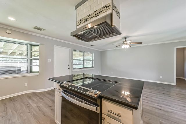 10822 Sagegulf Lane, Houston, TX 77089