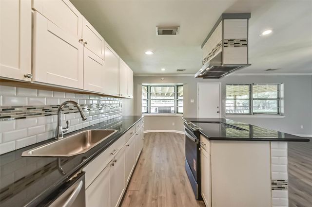10822 Sagegulf Lane, Houston, TX 77089