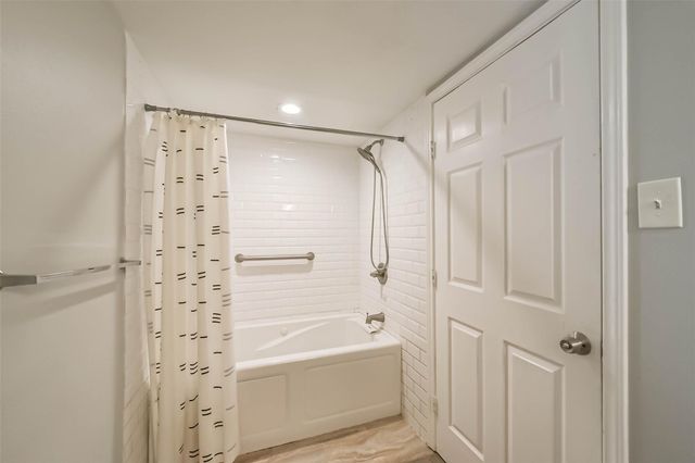 10822 Sagegulf Lane, Houston, TX 77089