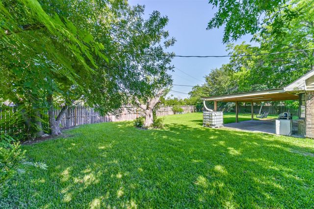 10822 Sagegulf Lane, Houston, TX 77089