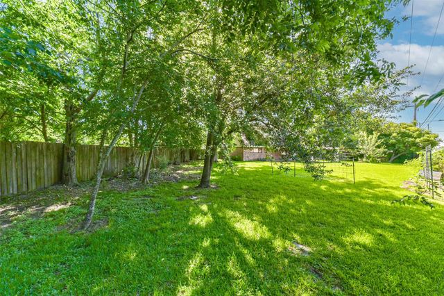 10822 Sagegulf Lane, Houston, TX 77089