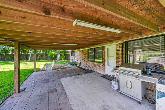 10822 Sagegulf Lane, Houston, TX 77089