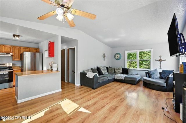 1060 E McAdoo Way, Wasilla, AK 99654