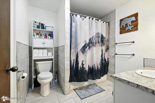 1060 E McAdoo Way, Wasilla, AK 99654