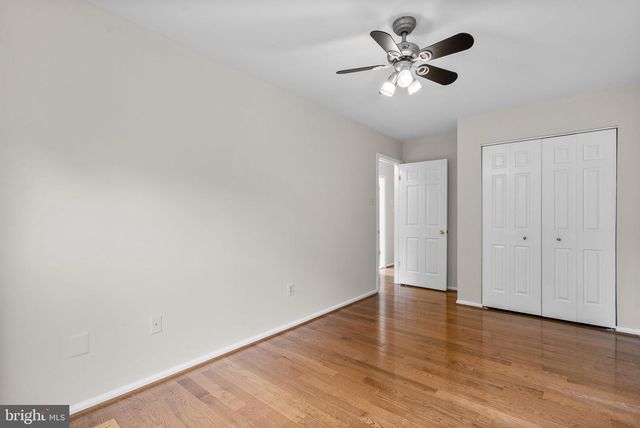 1119 HALESWORTH DR, Potomac, MD 20854