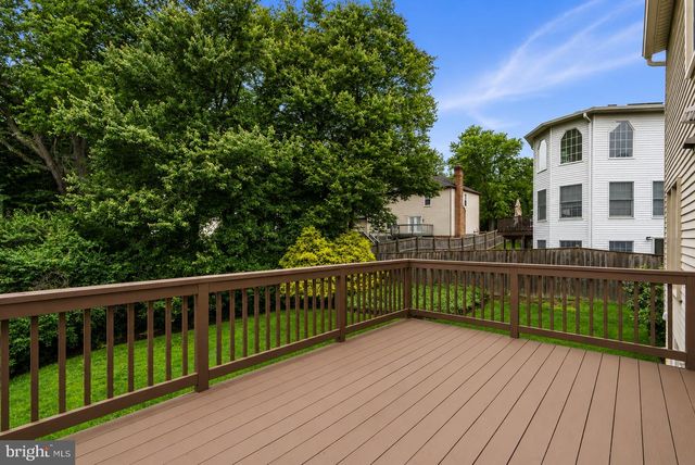 1119 HALESWORTH DR, Potomac, MD 20854