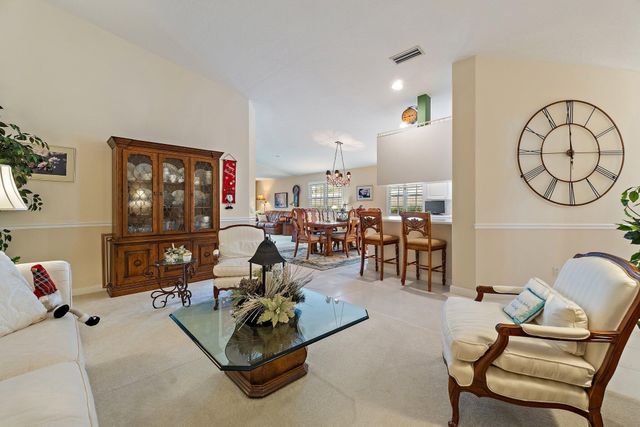 9054 SE Hawks Nest Court, Hobe Sound, FL 33455