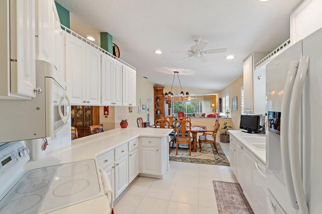 9054 SE Hawks Nest Court, Hobe Sound, FL 33455