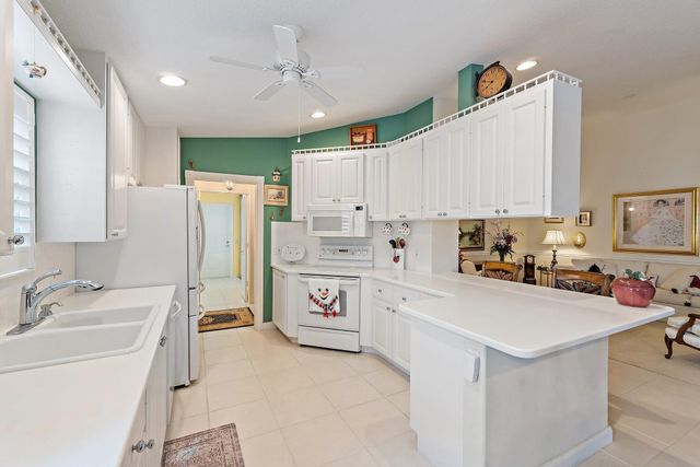 9054 SE Hawks Nest Court, Hobe Sound, FL 33455