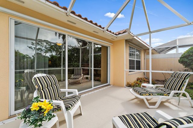 9054 SE Hawks Nest Court, Hobe Sound, FL 33455