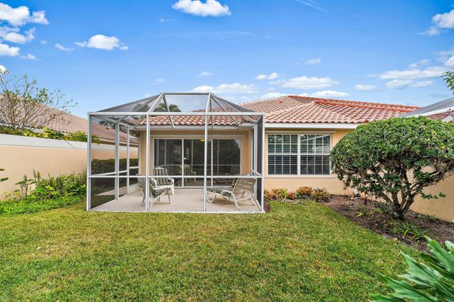 9054 SE Hawks Nest Court, Hobe Sound, FL 33455