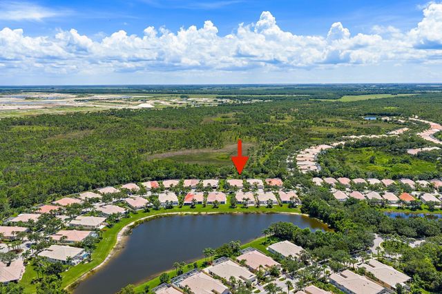 9054 SE Hawks Nest Court, Hobe Sound, FL 33455
