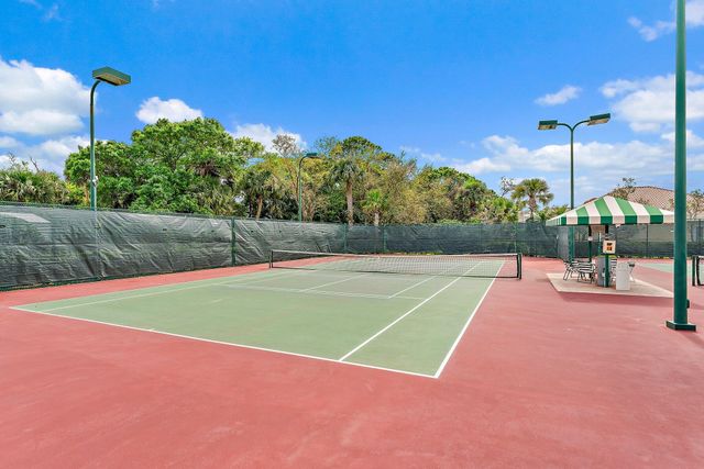 9054 SE Hawks Nest Court, Hobe Sound, FL 33455