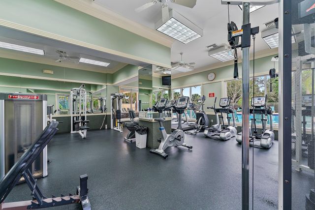 9054 SE Hawks Nest Court, Hobe Sound, FL 33455