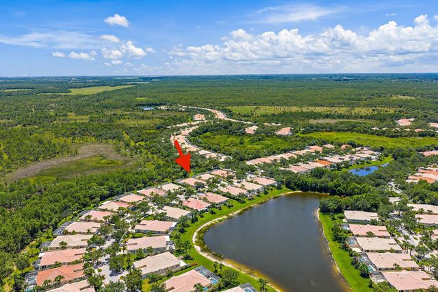 9054 SE Hawks Nest Court, Hobe Sound, FL 33455