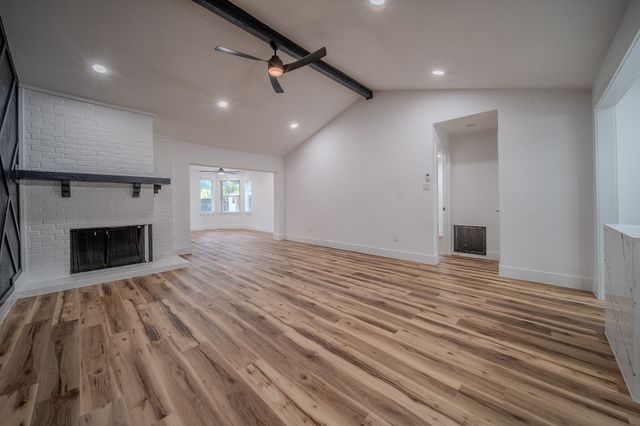 2912 White Oak Lane, Bedford, TX 76021