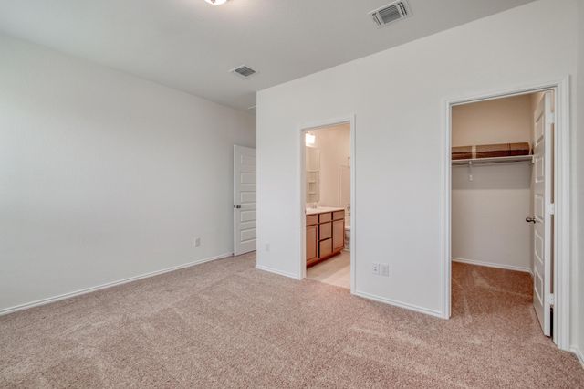 280 Feathers ST, Jarrell, TX 76537