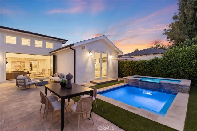 12947 La Maida Street, Sherman Oaks, CA 91423