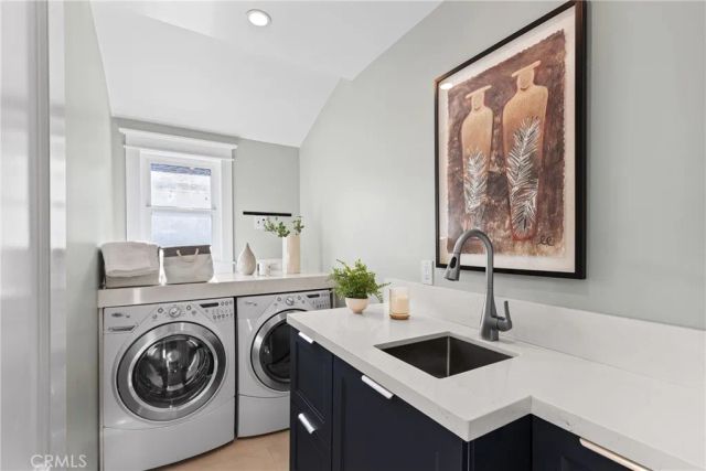 12947 La Maida Street, Sherman Oaks, CA 91423