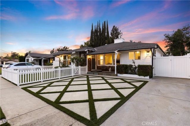 12947 La Maida Street, Sherman Oaks, CA 91423
