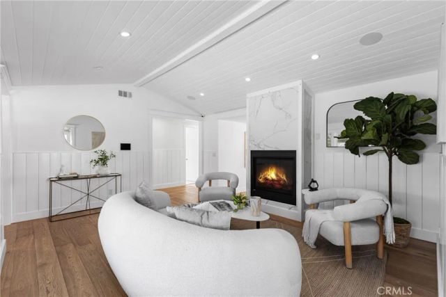 12947 La Maida Street, Sherman Oaks, CA 91423