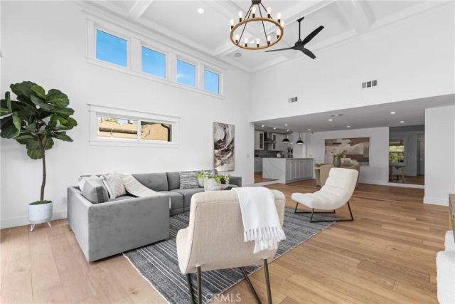 12947 La Maida Street, Sherman Oaks, CA 91423