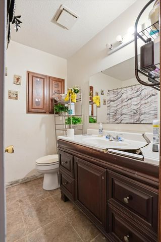 5891 N Rhett Avenue, Hanahan, SC 29410