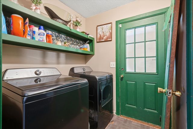 5891 N Rhett Avenue, Hanahan, SC 29410