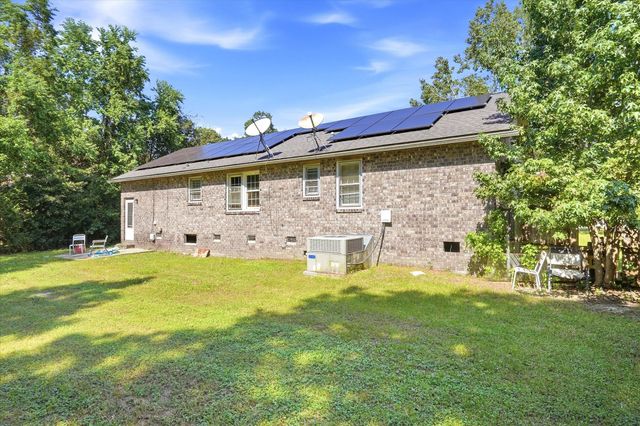 5891 N Rhett Avenue, Hanahan, SC 29410