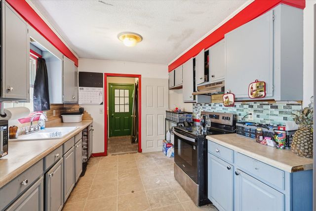 5891 N Rhett Avenue, Hanahan, SC 29410
