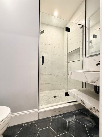 79 Bartlett Ave 79, Arlington, MA 02476