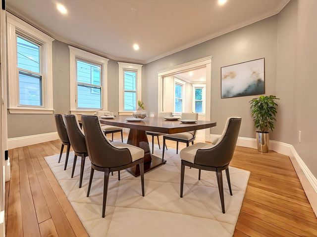 79 Bartlett Ave 79, Arlington, MA 02476