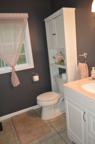 25 Oakes Cir 25, Millbury, MA 01527
