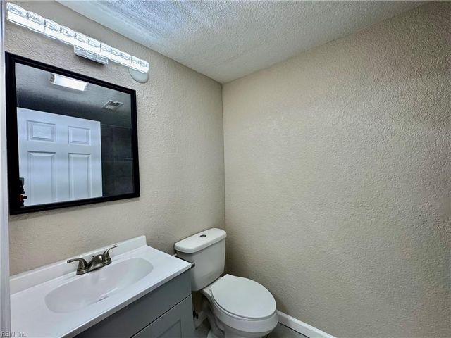 739 Childs AVE, Hampton, VA 23661